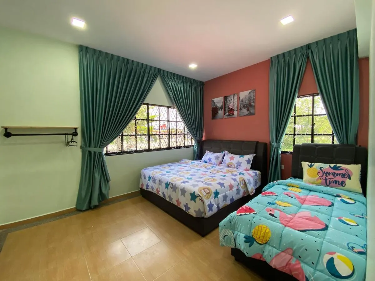 The Riimbun . Private Pool . Bbq . Karaoke Villa Johor Bahru 0*,  Malaysia